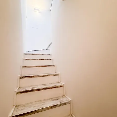 Kalma Lux - Via Sardegna カリアリ